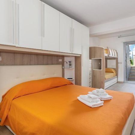 Oristano 5 Pers Appartamento Exterior photo
