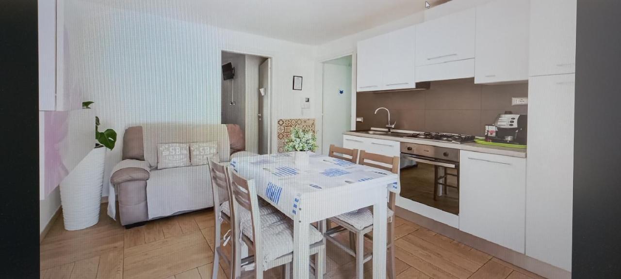Oristano 5 Pers Appartamento Exterior photo
